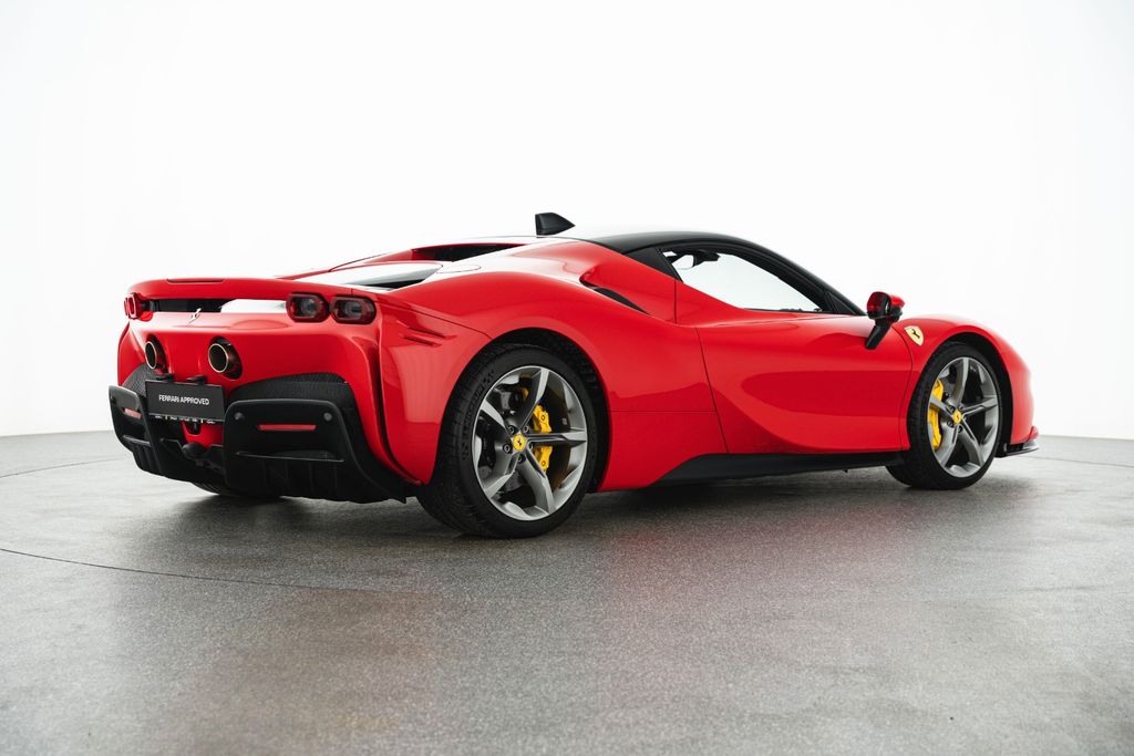 Ferrari SF90 2023