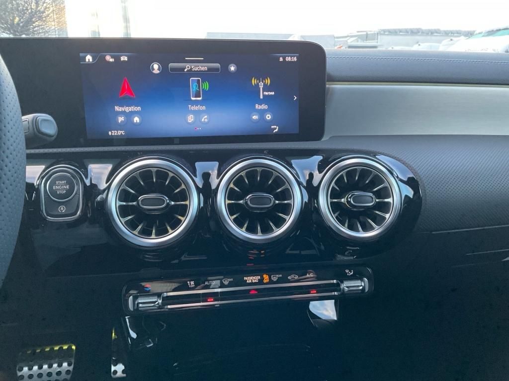 Mercedes-Benz CLA 200 2026