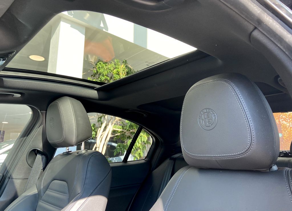 Alfa Romeo Giulia 2024