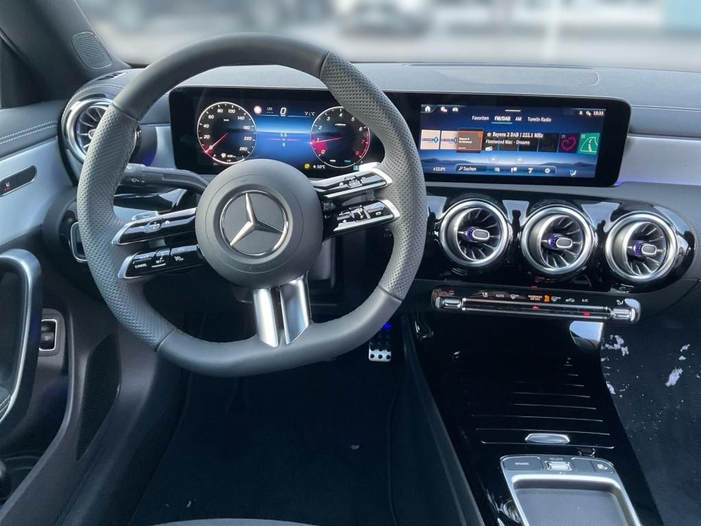 Mercedes-Benz CLA 200 2026