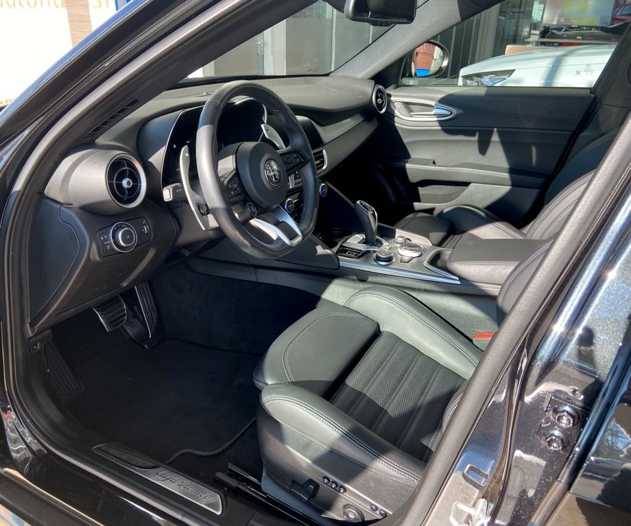 Alfa Romeo Giulia 2024