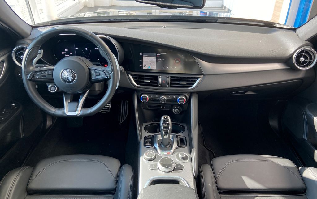 Alfa Romeo Giulia 2024