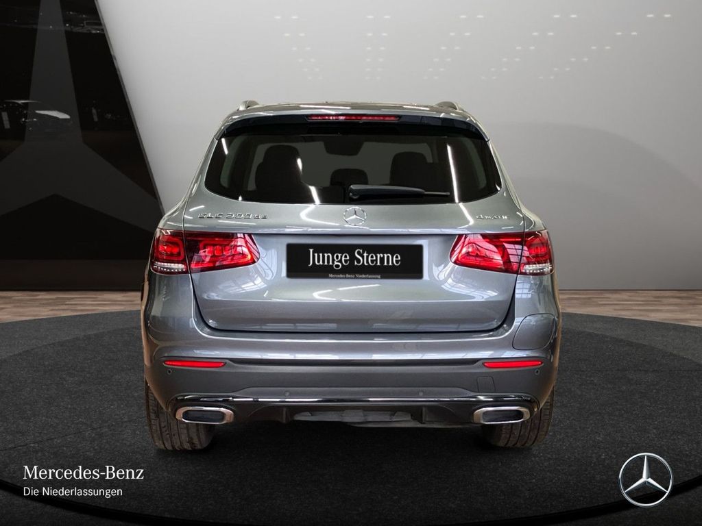 Mercedes-Benz GLC 300 2021