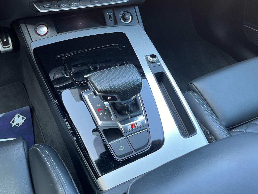 Audi SQ5 2022
