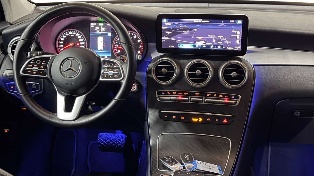 Mercedes-Benz GLC 300 2021