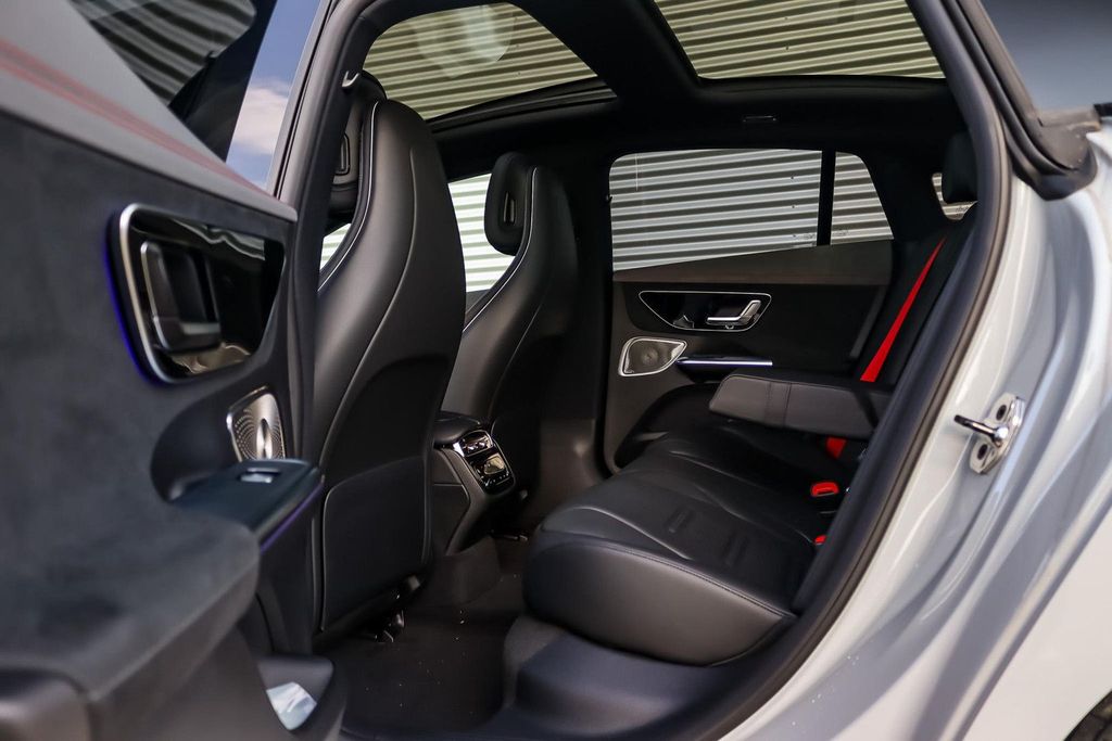 Mercedes-Benz EQE 2025