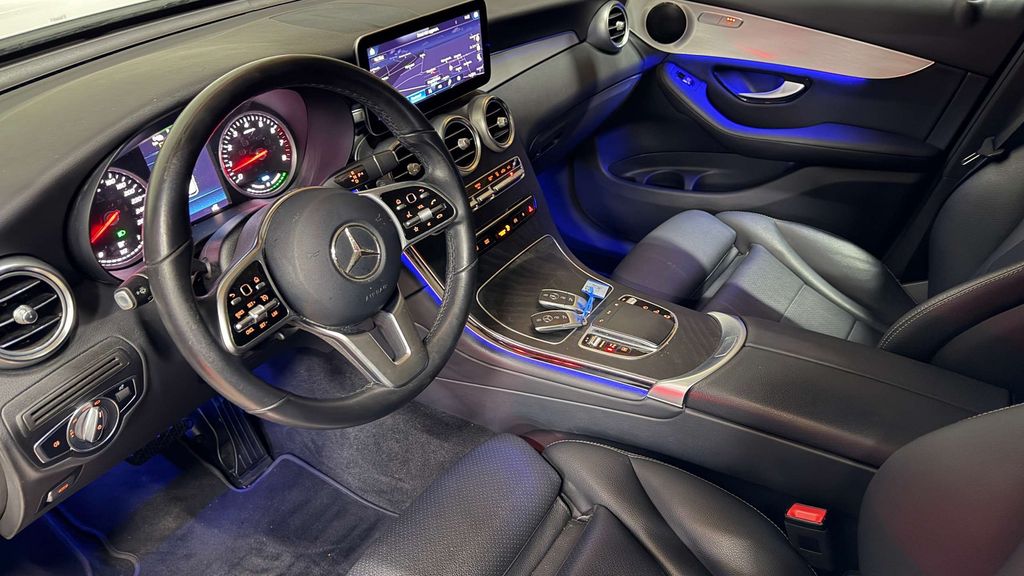 Mercedes-Benz GLC 300 2021