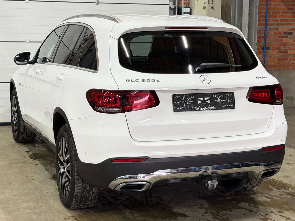 Mercedes-Benz GLC 300 2021