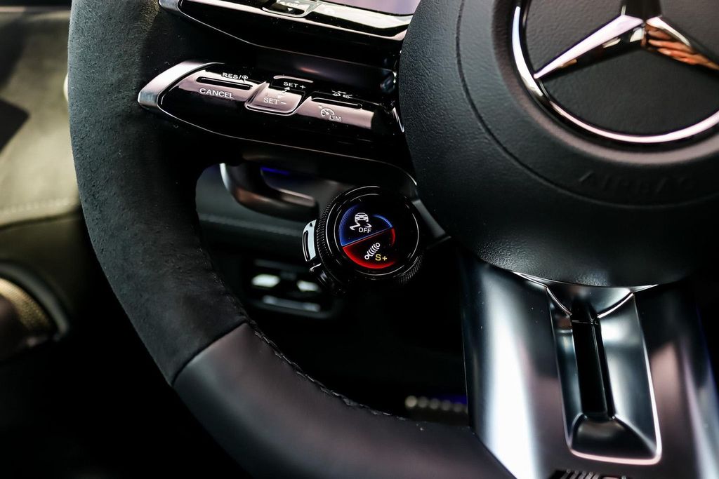 Mercedes-Benz EQE 2025