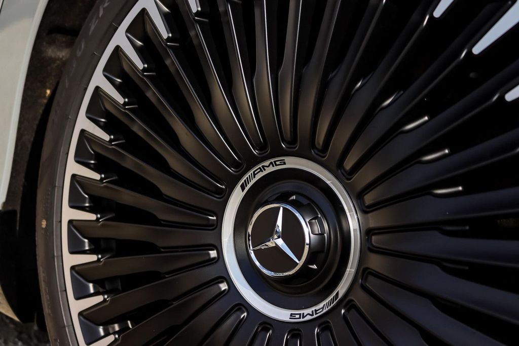 Mercedes-Benz EQE 2025