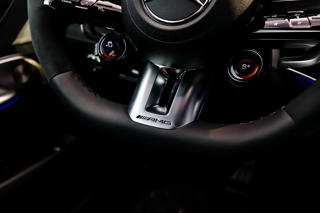 Mercedes-Benz EQE 2025