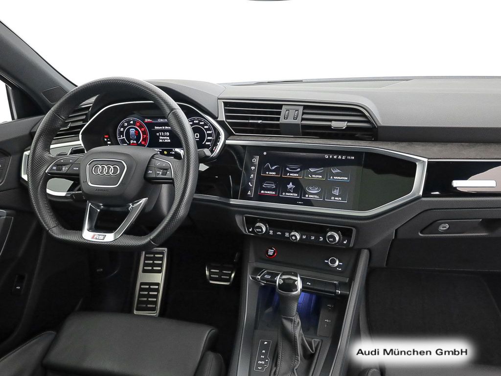 Audi RSQ3 2021