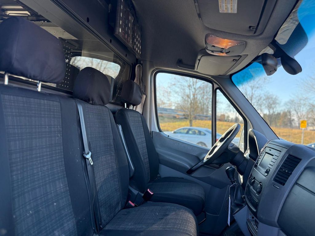 Mercedes-Benz Sprinter 2013