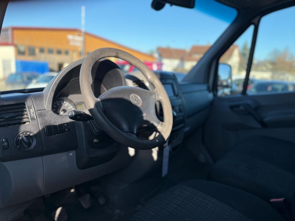 Mercedes-Benz Sprinter 2013