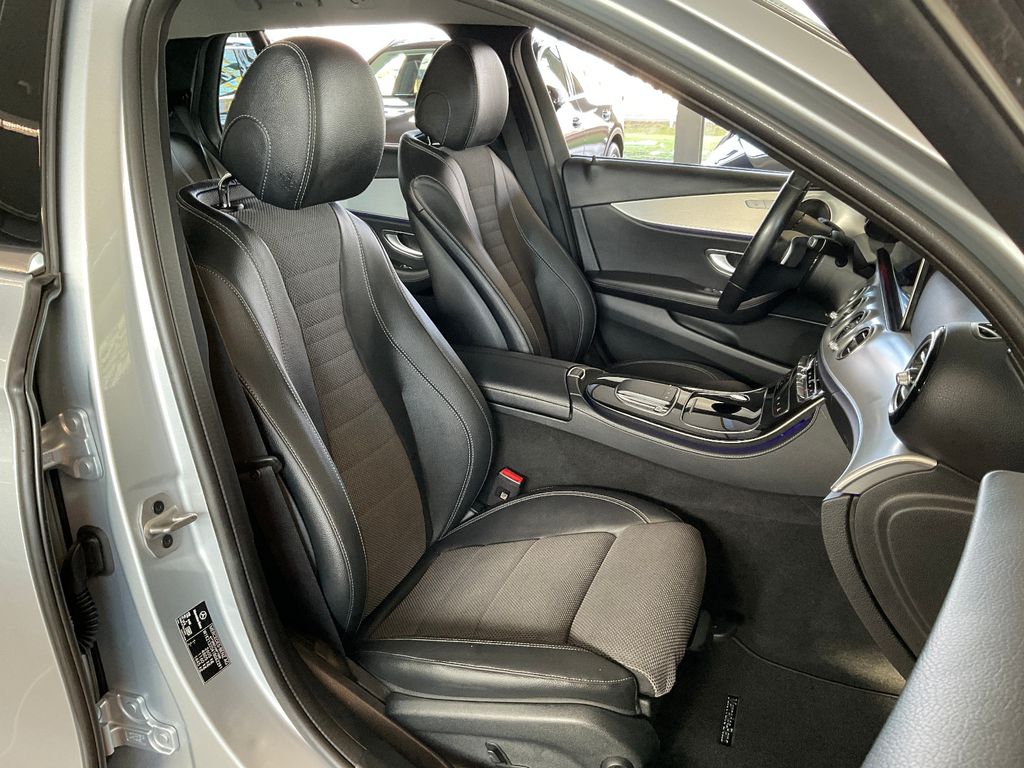 Mercedes-Benz E 220 2022