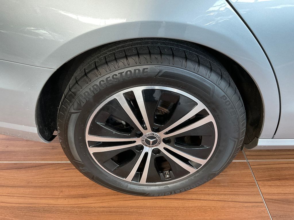 Mercedes-Benz E 220 2022