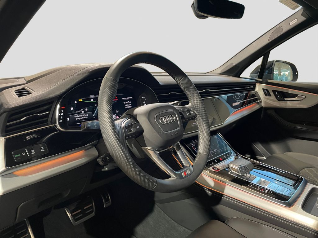 Audi SQ7 2025