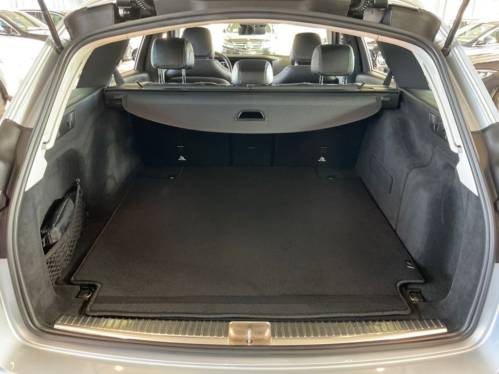 Mercedes-Benz E 220 2022