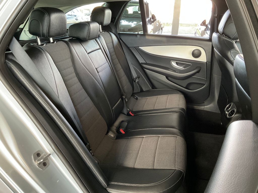 Mercedes-Benz E 220 2022