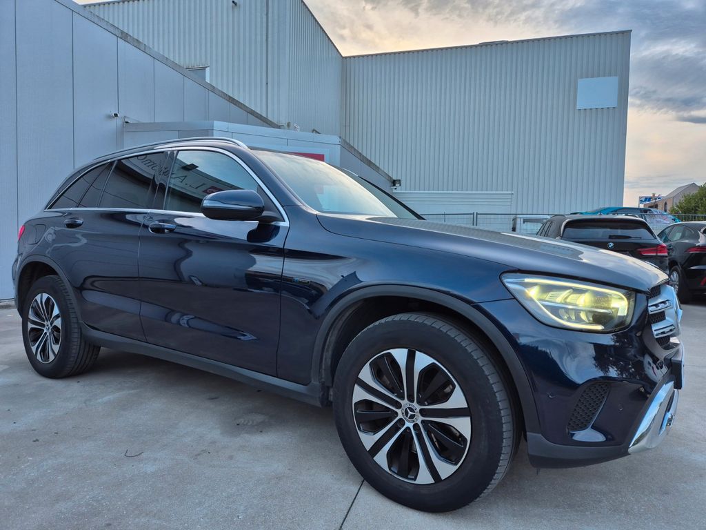 Mercedes-Benz GLC 300 2021