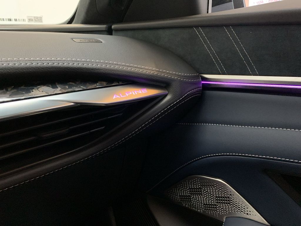 Alpine A390