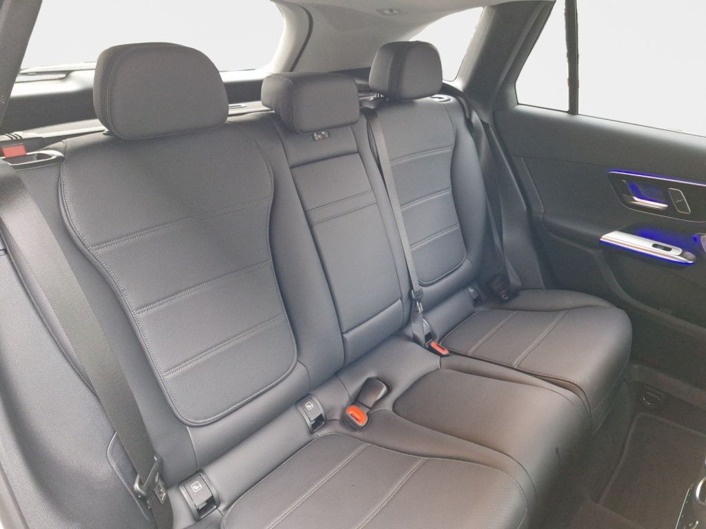 Mercedes-Benz GLC 300 2025