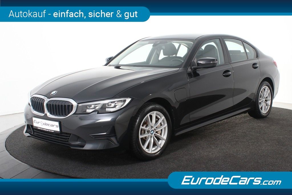 BMW 330 2020