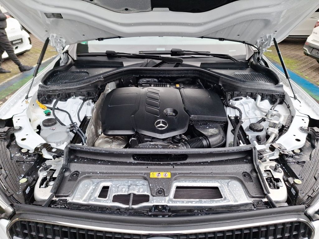 Mercedes-Benz GLC 300 2025