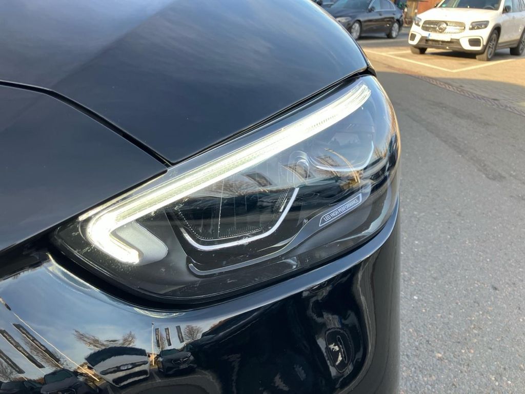 Mercedes-Benz C 220 2025