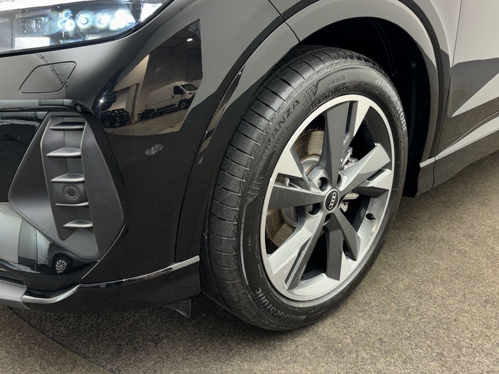 Audi Q4 e-tron 2021