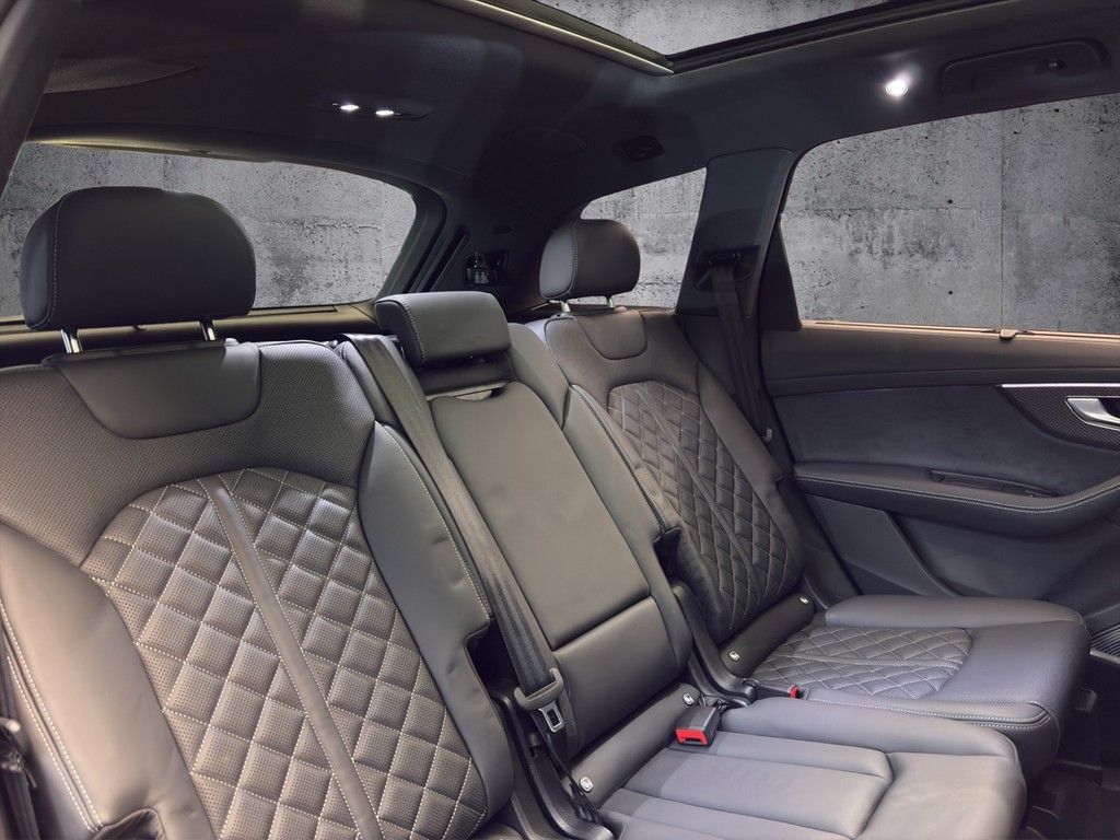 Audi SQ7 2025