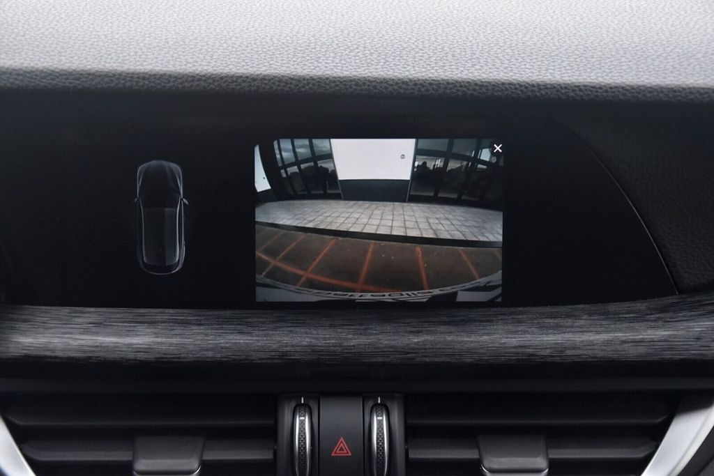 Alfa Romeo Stelvio 2021