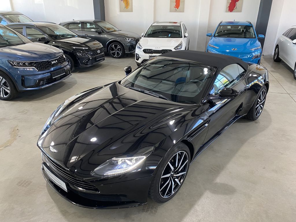 Aston Martin DB11 2019