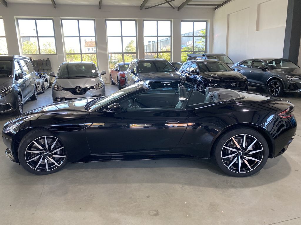 Aston Martin DB11 2019