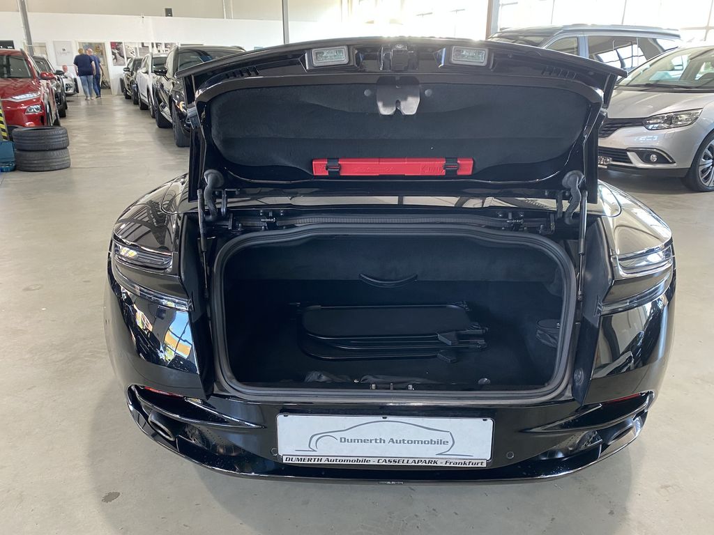 Aston Martin DB11 2019