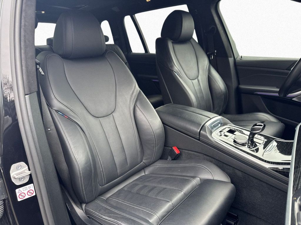 BMW X7 2022