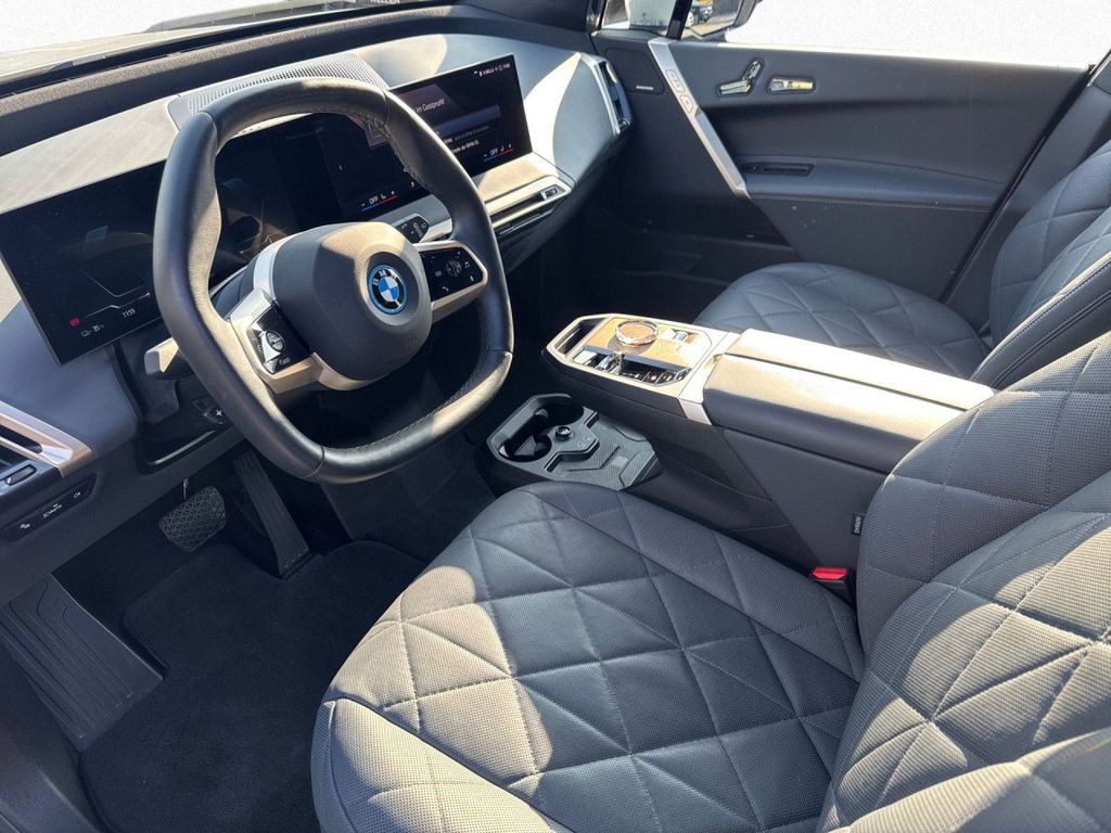 BMW iX 2023
