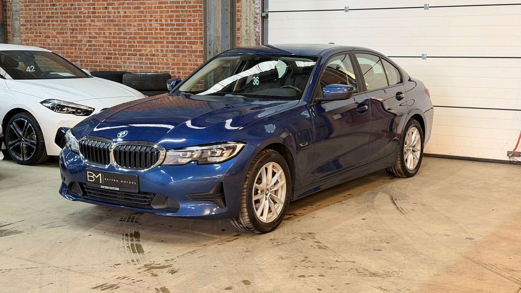 BMW 320 2021