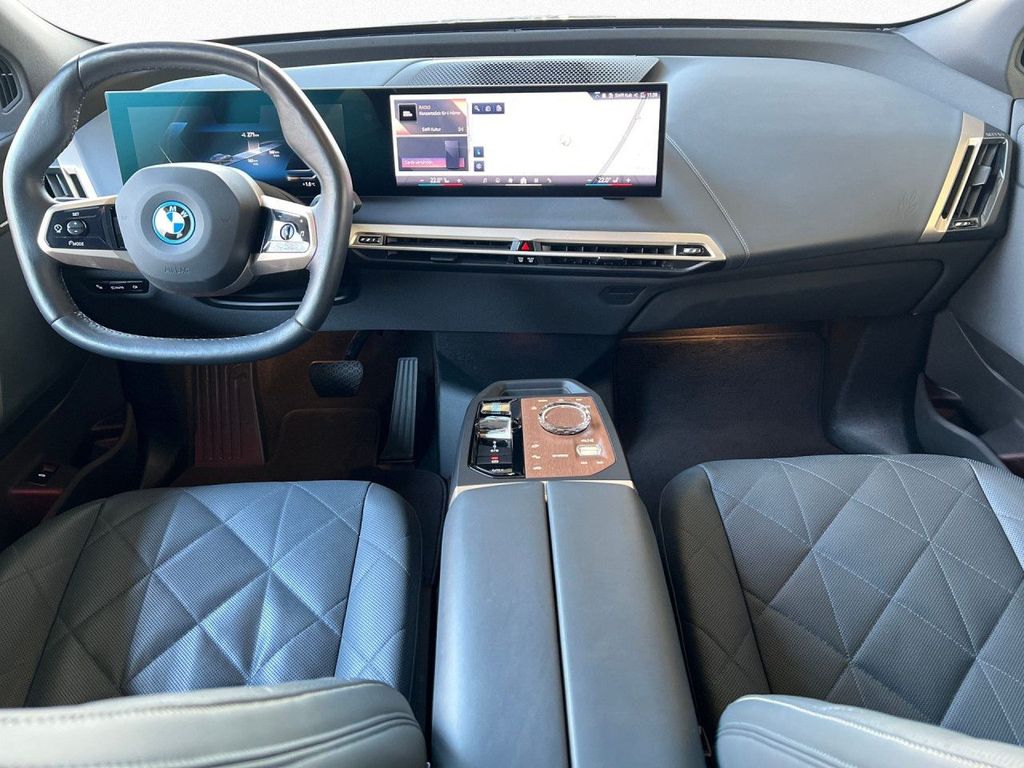 BMW iX 2023