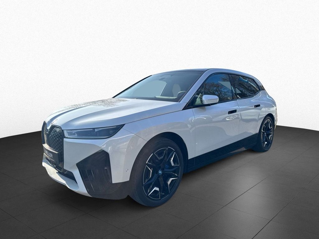 BMW iX 2023