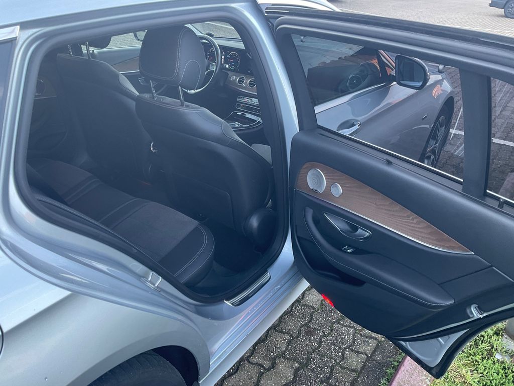 Mercedes-Benz E 300 2021