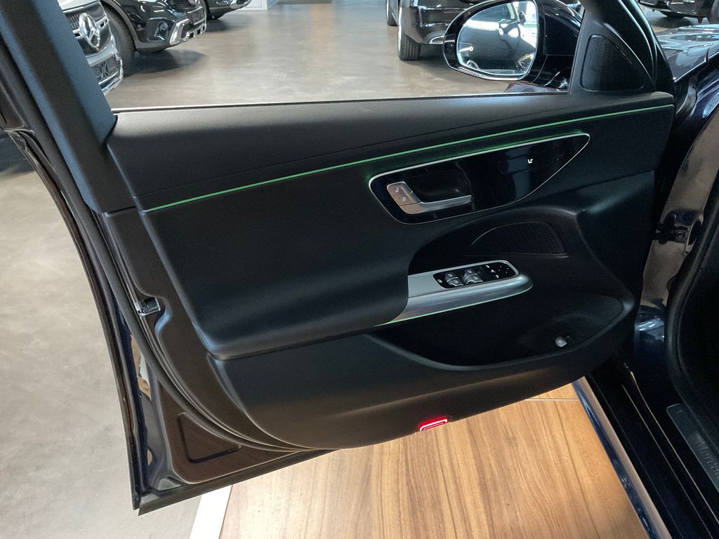 Mercedes-Benz E 220 2024