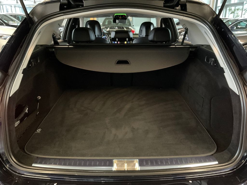 Mercedes-Benz E 220 2024