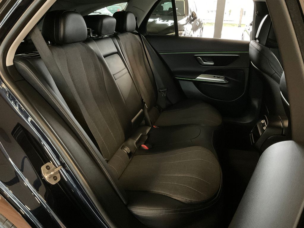 Mercedes-Benz E 220 2024