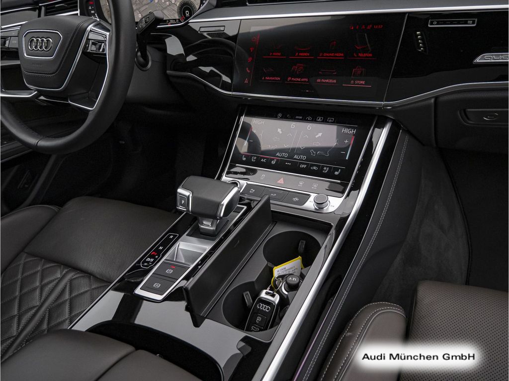 Audi A8 2023