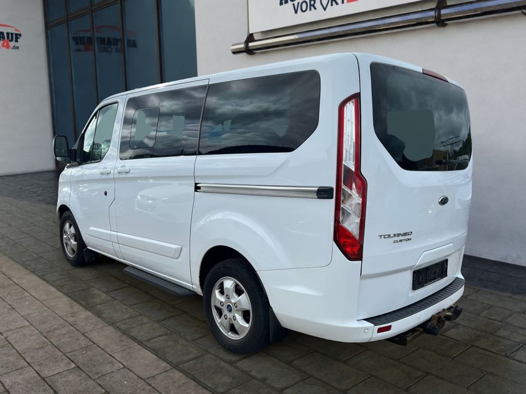 Ford Tourneo Custom 2017