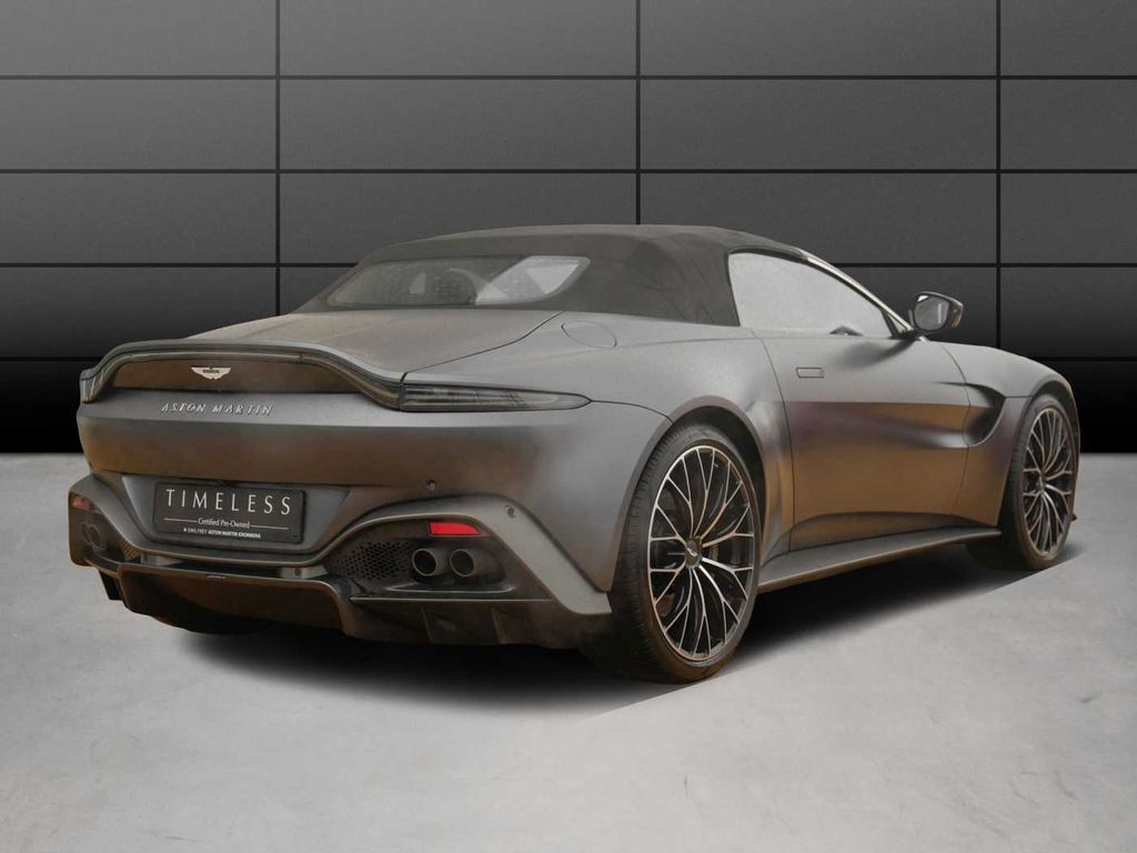 Aston Martin V8 Vantage 2022