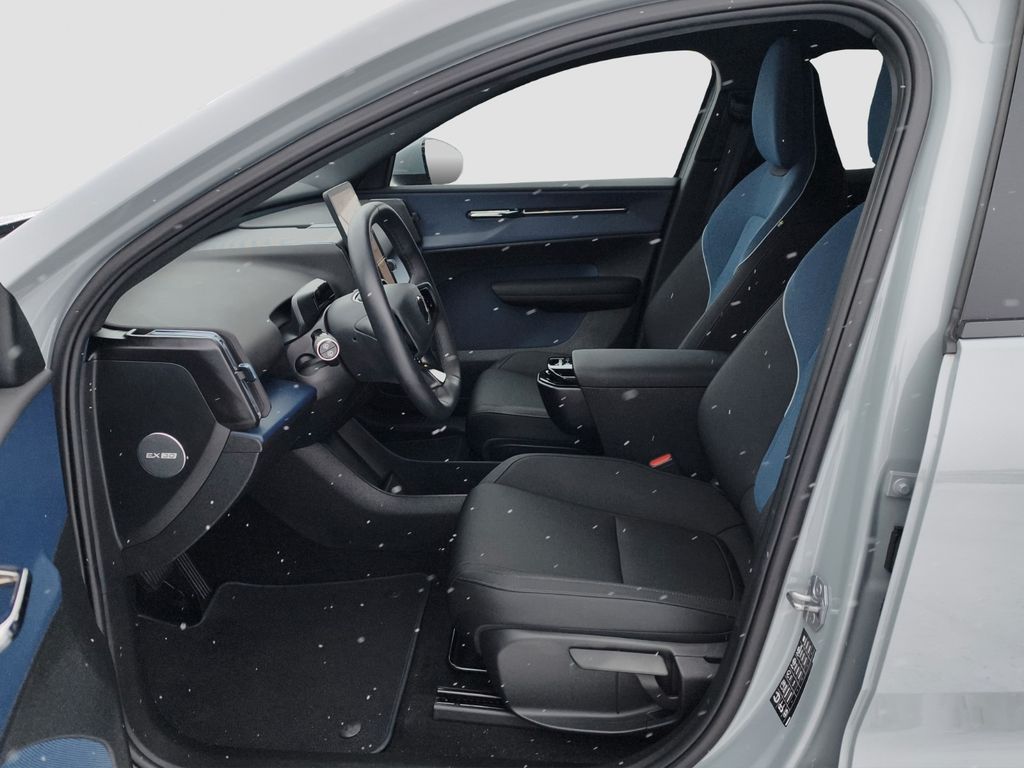 Volvo EX30 2024
