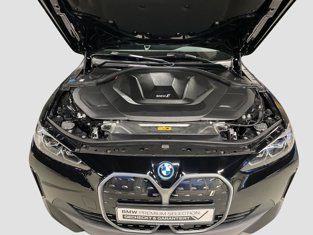 BMW i4 2023