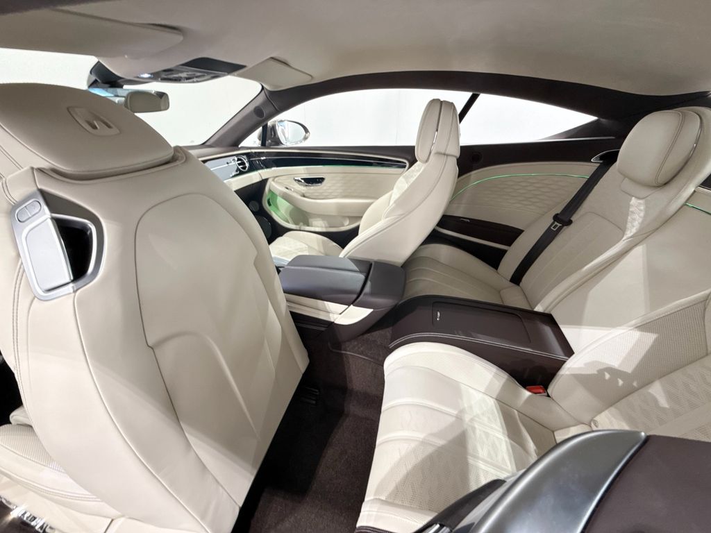 Bentley Continental GT 2025